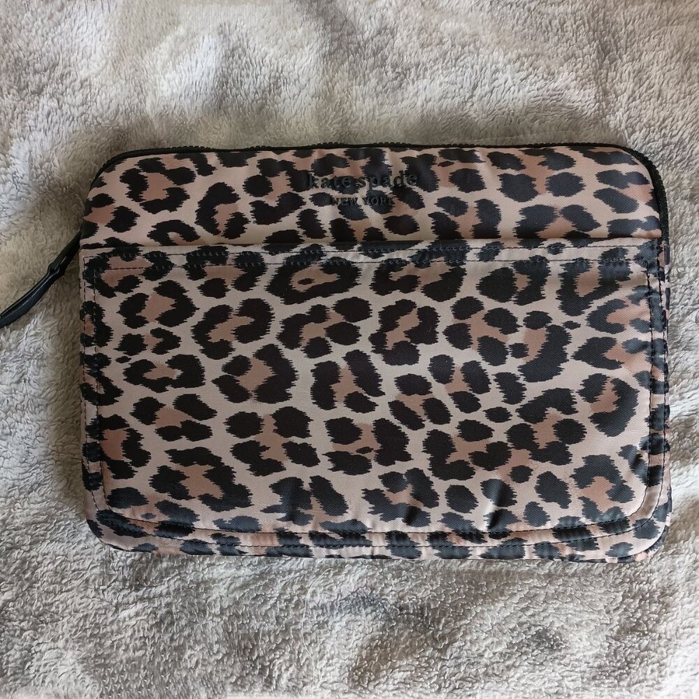 NWT Kate Spade classic leopard puffer sleeve for up to 14” laptop